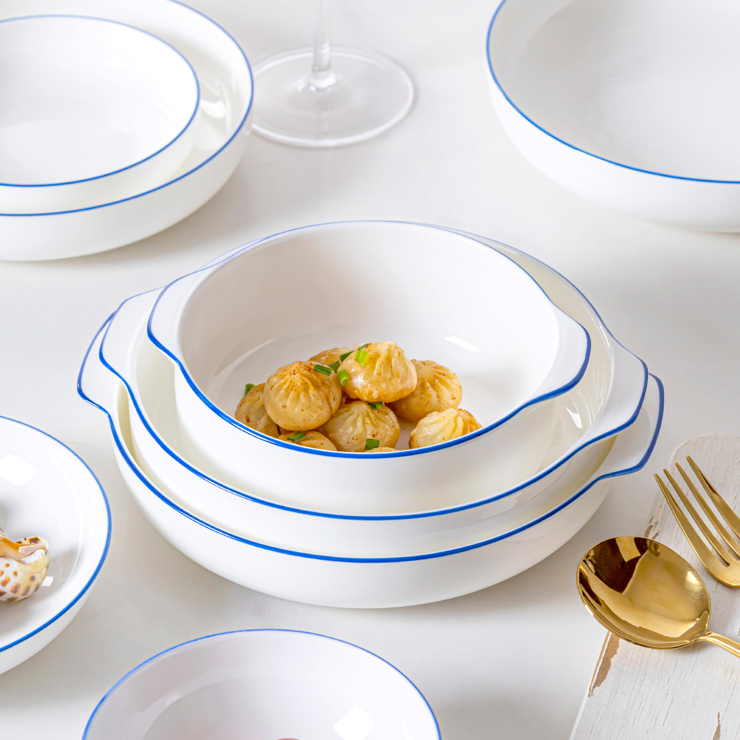 景德镇餐具纯白无铅骨瓷菜盘子中式圆形盘炒菜盘家用深盘可微波炉