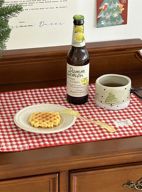 ins红色格子布艺餐垫隔热垫圣诞新年氛围场景布置装饰西餐垫桌垫