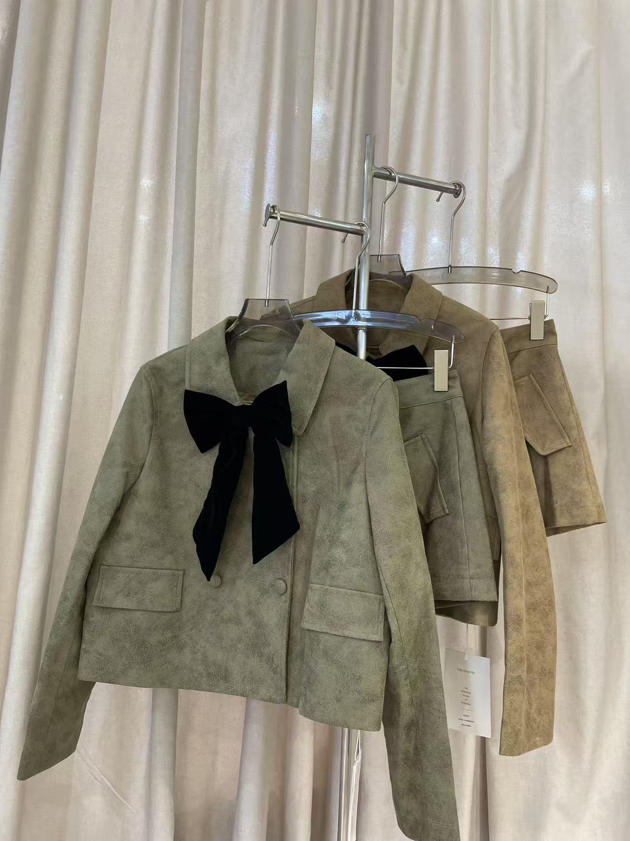秋冬小香风羽绒服短款外套女轻薄小个子上衣半身裙裤套装潮