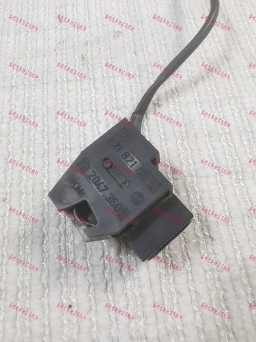 奔驰机盖锁开关安装完美
