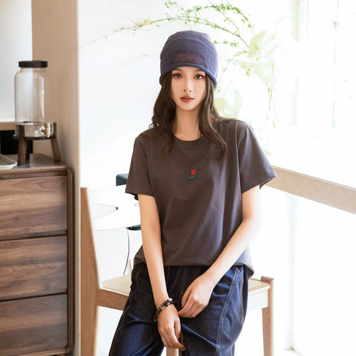 个性夏季女正肩深灰色纯棉短袖