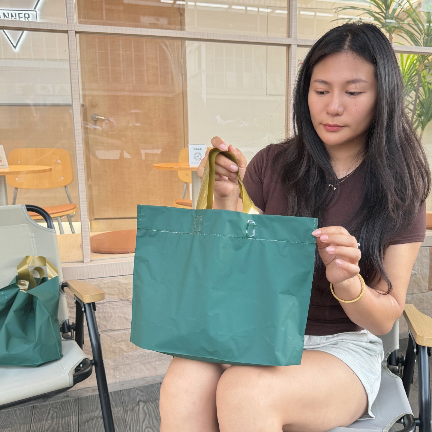 纯色服装手提袋男女通用购物胶袋塑料袋磨砂袋包装袋礼品袋印刷LG