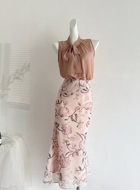 木子李的李温柔优雅风无袖褶皱系带宽松雪纺上衣印花半身裙套装女