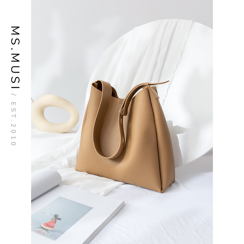 暮思小姐女士包包2020新款潮简约时尚托特包大容量真皮单肩水桶包