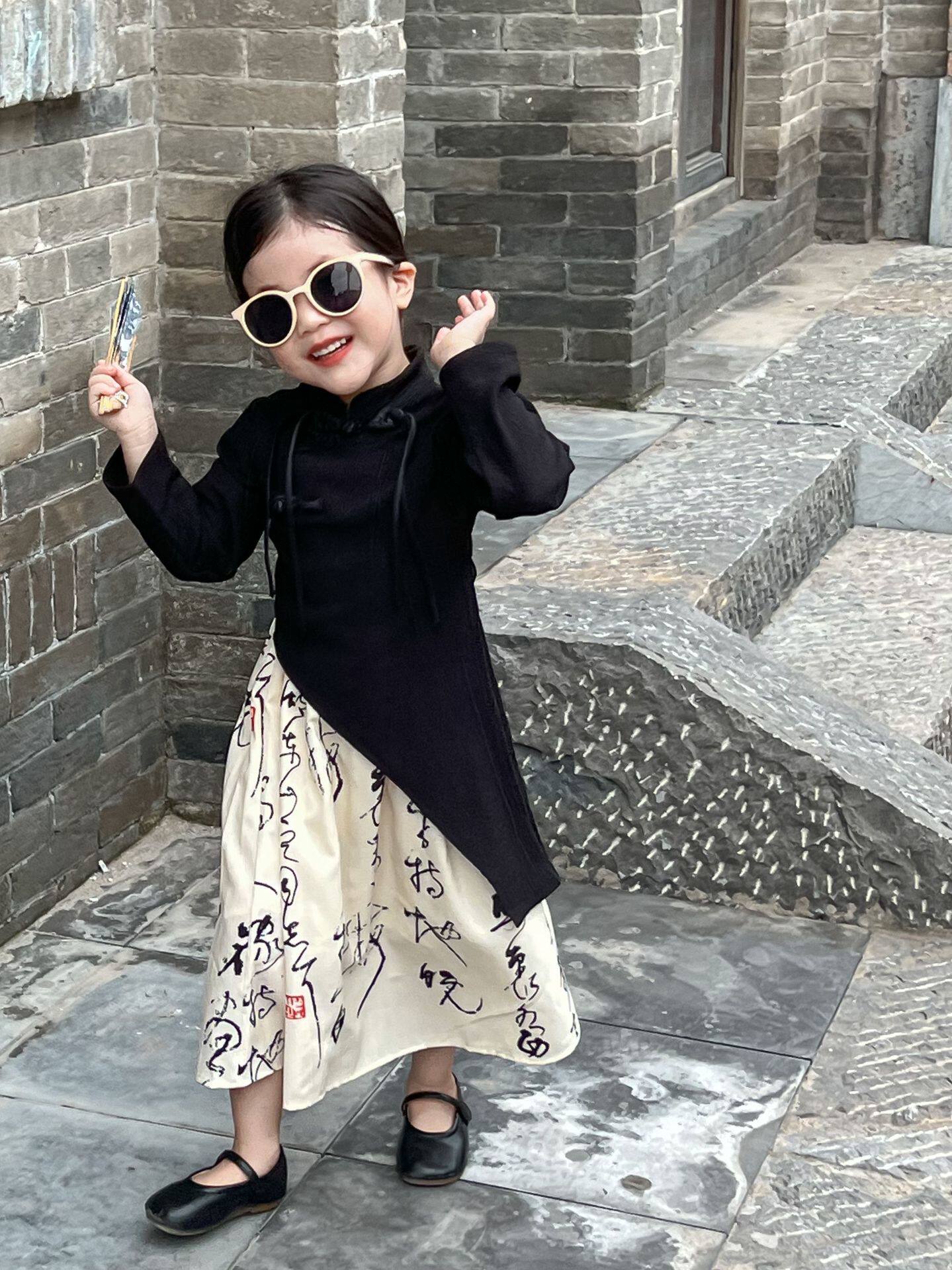 2025新款春季女童中式套装风盘扣上衣水墨书画裙款国潮气质两件套