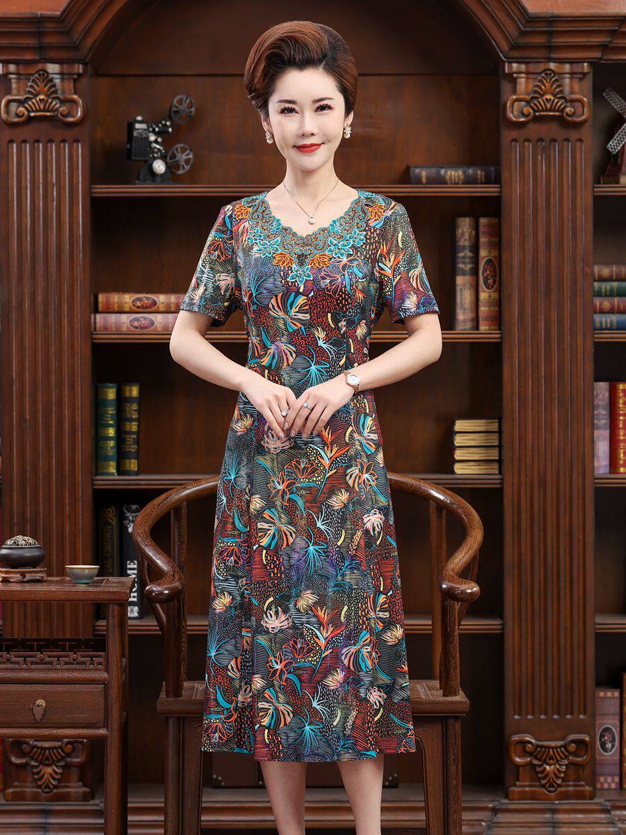 碧阳品牌2023夏季新品花色v领短袖修身显瘦时尚洋气阔太太连衣裙