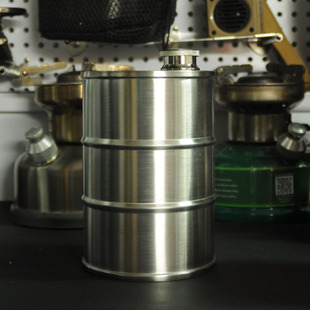 新款304不锈钢燃料瓶750毫升 便携油桶型酒壶具圆柱随身户外个性