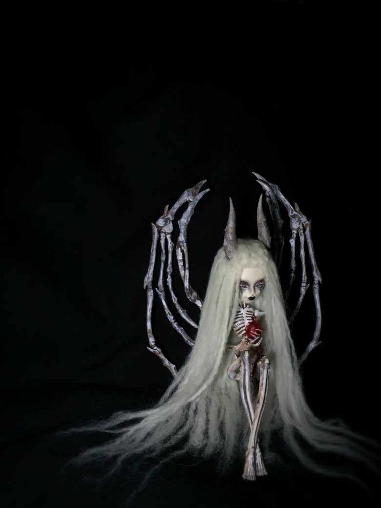 [ Monster High]