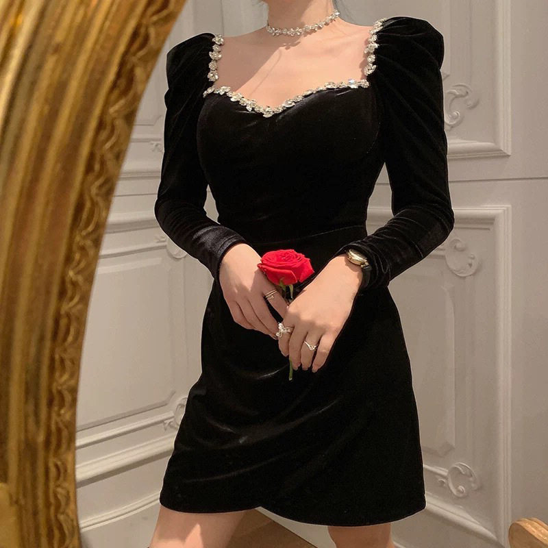 法式黑色礼服复古赫本风名媛气质晚宴年会高端级感轻奢小众连衣裙
