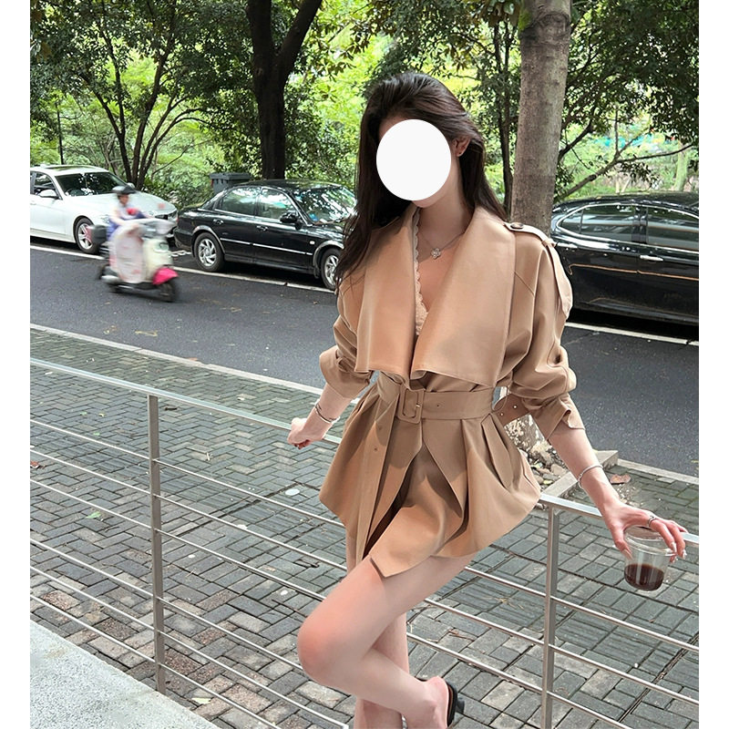 卡其色大翻领风衣外套女收腰短裤英伦轻奢高端小众级设计感不规则