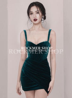 欧美性感V领吊带露肩背晚礼服轻奢小众高端级气质名媛生日连衣裙