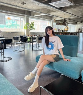 韩国代购 whatitisnt小飞人短袖花朵印花T恤男女同款圆领潮牌上衣