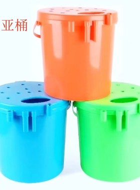 黑坑路亚台钓桶养鱼桶加厚可坐插竿桶架养鲈鱼鳜鱼太阳鱼便携式箱