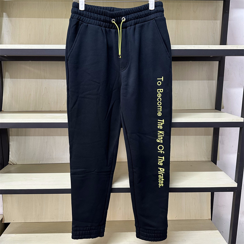 班尼路海贼王男装冬季加厚加绒刺绣束脚青年休闲运动卫裤16939008