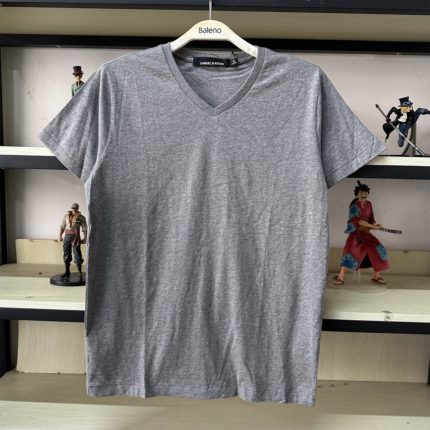 班尼路正品生活几何新款男夏季纯色男青年v领纯棉短袖t恤88902701,男装,T恤,淘宝优惠券,粉丝福利购,淘宝优惠卷