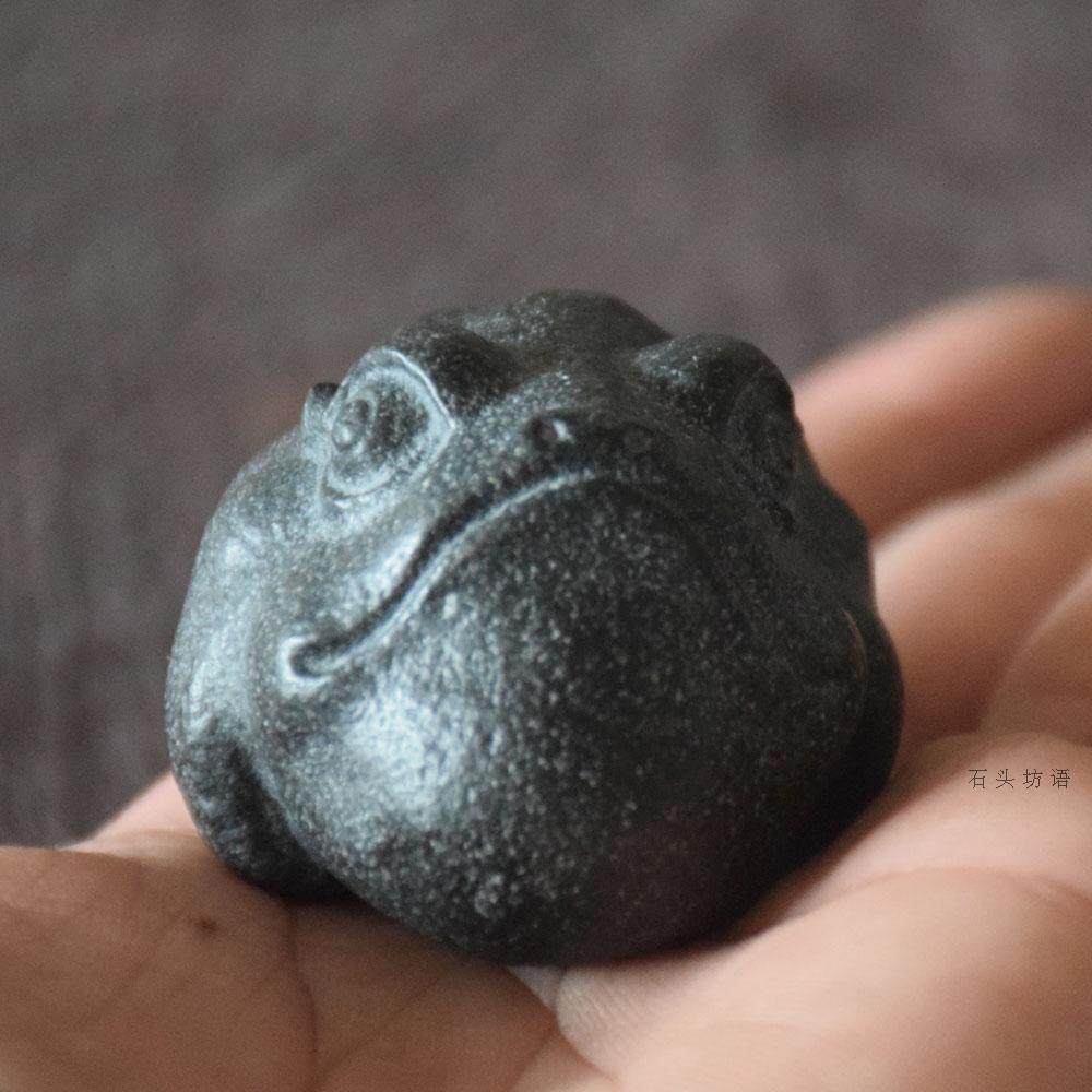 茶宠摆件开业礼品 手工创意茶玩可养三脚蟾蜍石头雕刻吊件摆件