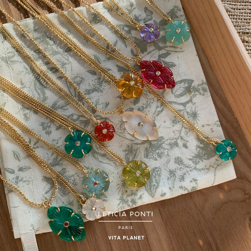 LeticiaPonti天然石花花项链
