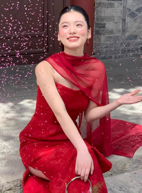 绝美红色围巾婚纱礼服配饰飘带仙女造型丝巾雪纺脖子纱颈纱高级感
