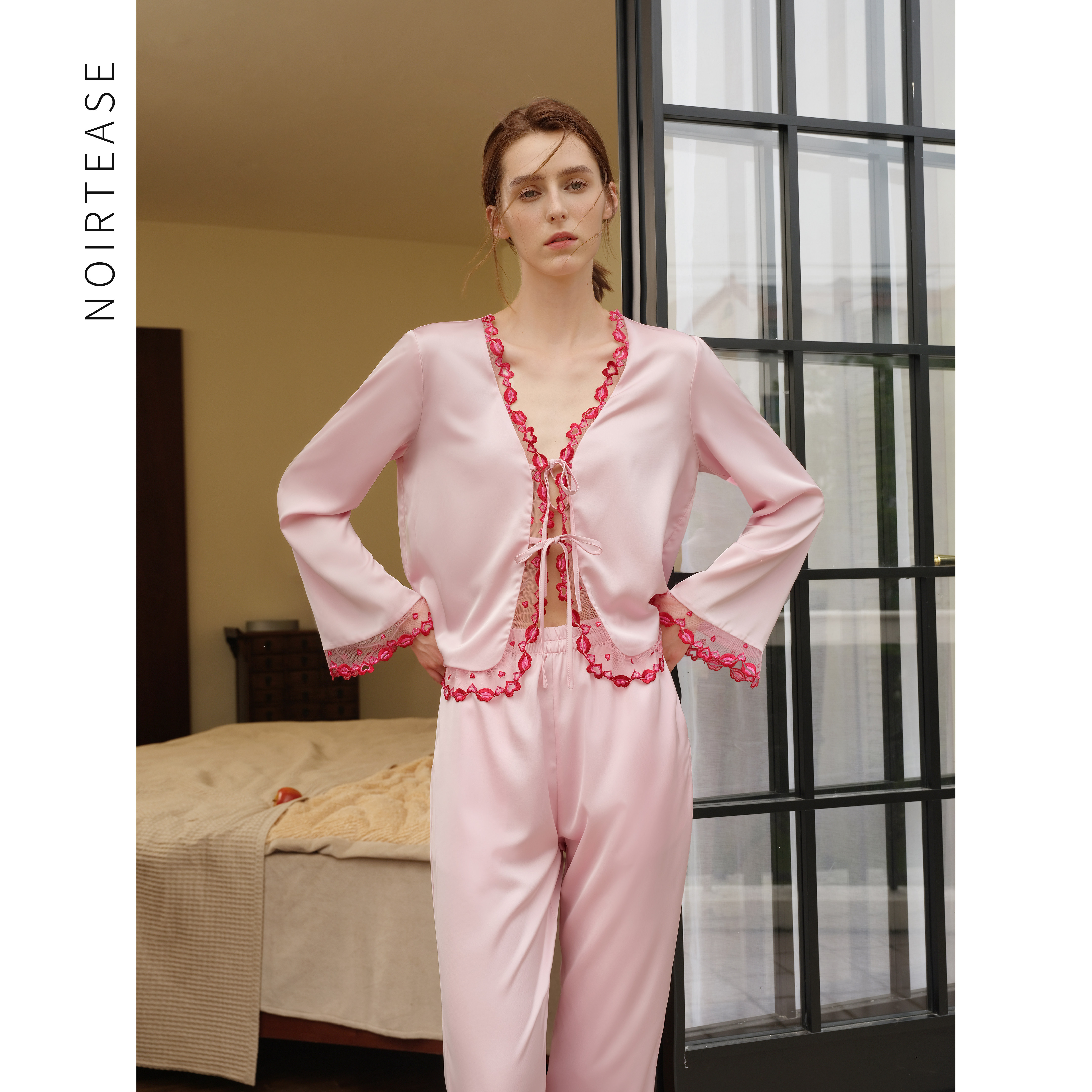 NT春秋薄款丝质睡衣女士性感蕾丝长袖长裤舒适家居服两件套装