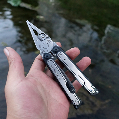 Leatherman多功能组合工具钳子