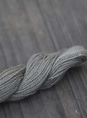 倚山人|纯棉浅灰色植物染刺绣线草木染手缝针线包刺子DIY手工线