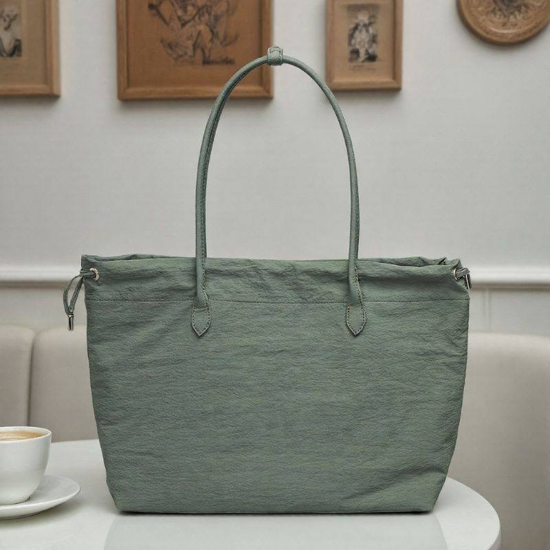 韩版时尚休闲高级感小众单肩腋下托特两用运动尼龙包轻便大健身包,箱包皮具/热销女包/男包,托特包,淘宝优惠券,粉丝福利购,淘宝优惠卷