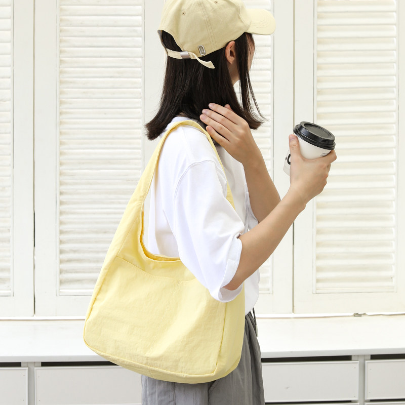 韩版休闲轻便尼龙布托特包女百搭质感帆布腋下包慵懒风简约单肩包,箱包皮具/热销女包/男包,托特包,淘宝优惠券,粉丝福利购,淘宝优惠卷