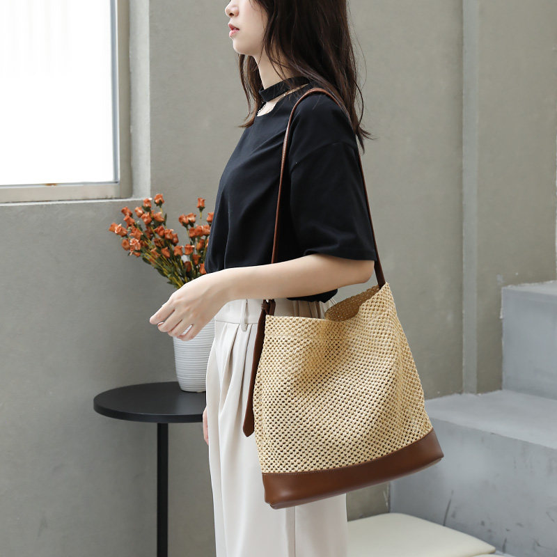 韩版新款撞色拼接水桶包女百搭单肩斜挎包海边度假草编包子母包潮,箱包皮具/热销女包/男包,水桶包,淘宝优惠券,粉丝福利购,淘宝优惠卷
