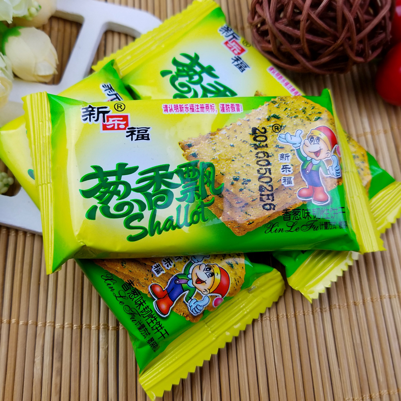 新樂福 蔥香飄薄脆韌性餅干 蔥油味香蔥味零食品 特惠裝2500g包郵