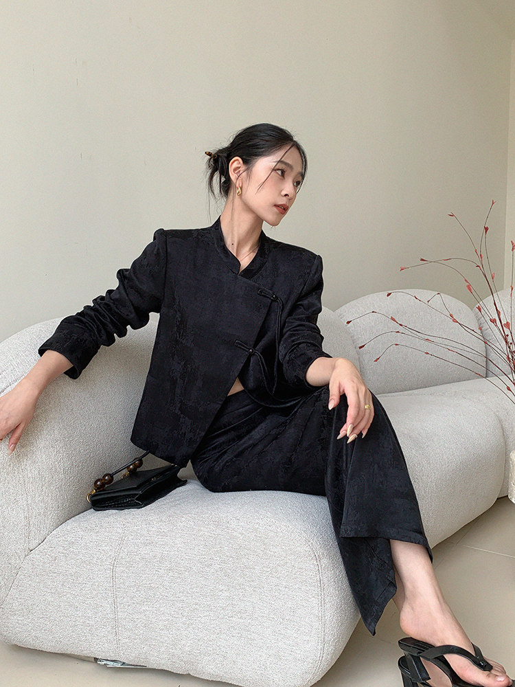 JWUNIQUE 살구 여성을위한 새로운 중국 스타일의 투피스 양복 가을 2024 새로운 국가 스타일 탑 하이 웨스트 스커트