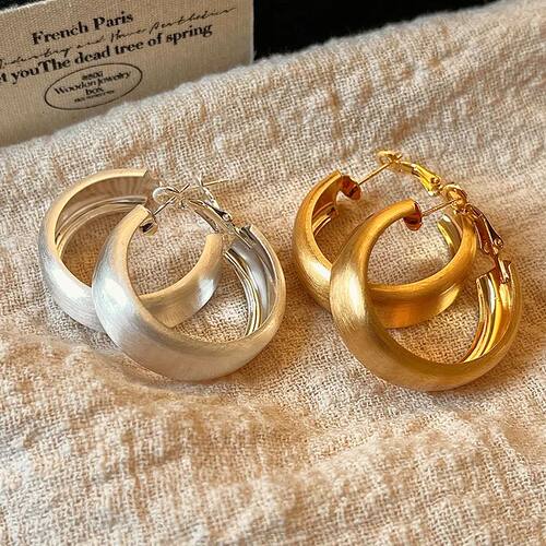 Korean Gold Color Matte Brushed Hoop Earring for Woman  Meta