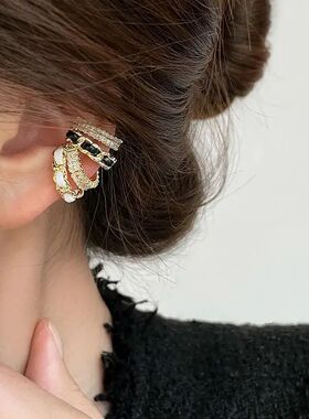 Fashion Double Layer Wrapped Twist Zircon Ear Cuff  Leather