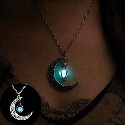 Retro Moon Necklace Jewelry For Women Goth Vintage Fashion A