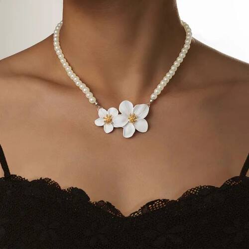 Elegant Imitation Pearl Flower Pendant Necklaces for Women F