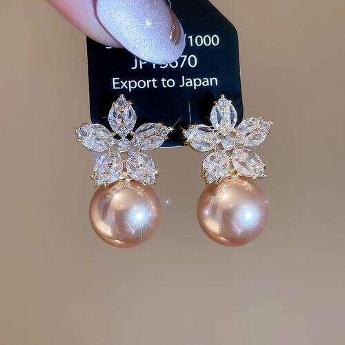 New Korean Exquisite Round Flower Pearl Ear Stud Elegant Fas