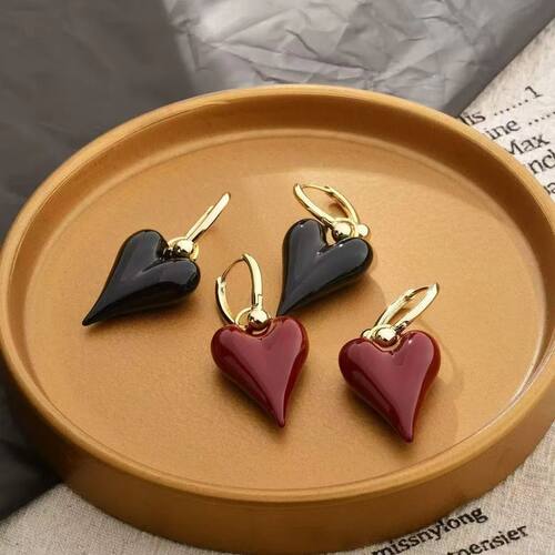 Autumn and Winter Fashion Simple Temperament Enamel Heart Sh