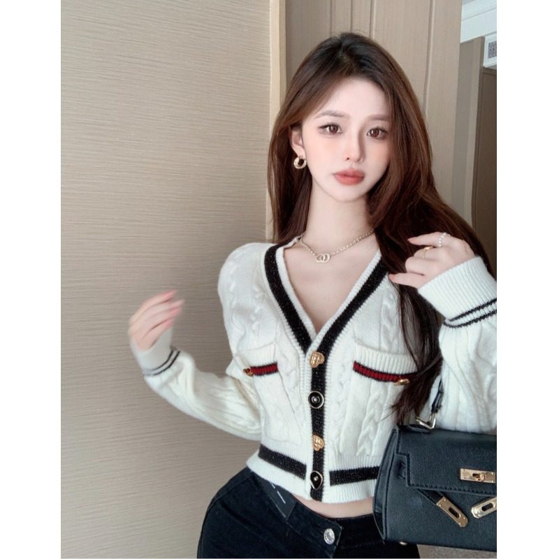 英伦风学院v领针织开衫女秋冬别致纯欲辣妹性感短款毛衣外套上衣