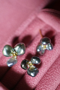 盛放/大溪地无核黑灰珍珠 18k金+钻 小花戒指耳钉/InColor彩定制