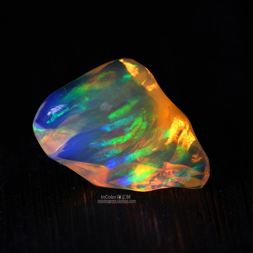 以山之名/墨西哥欧泊 随形裸石 12.02ct 创意设计/InColor彩定制