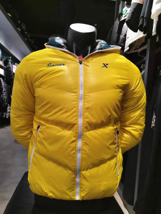 特步新款冬季户外棉服防风连帽拉链女子运动棉衣989428180021