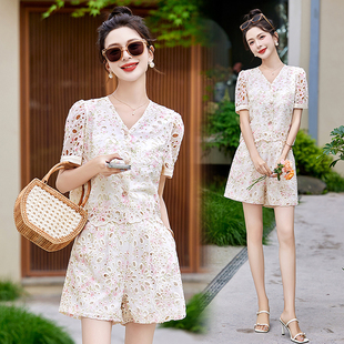 小香风气质名媛时髦套装女夏季新款小个子镂空蕾丝短裤两件套显瘦