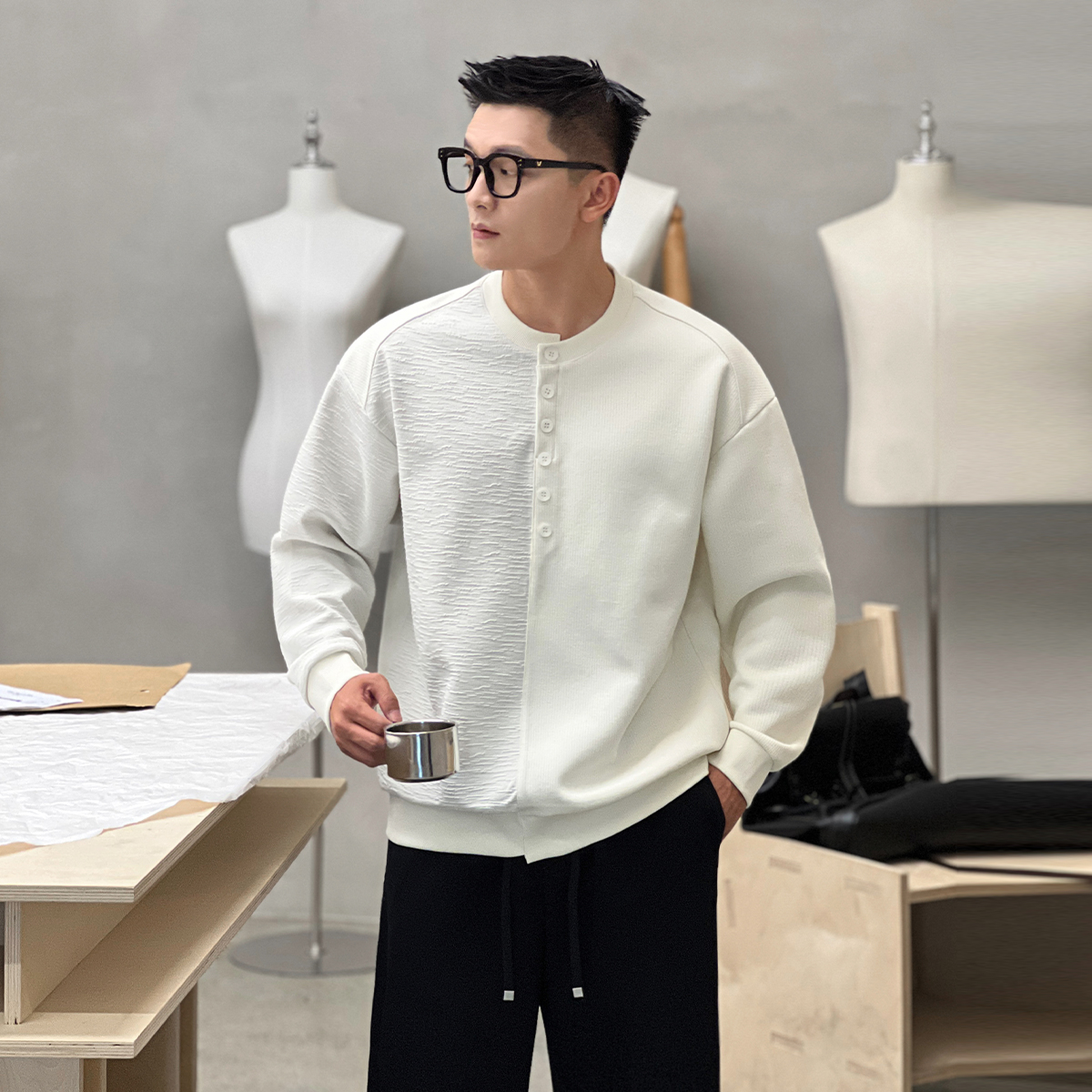 二十二号穿搭肌理感拼接设计男士秋冬宽松圆领长袖t恤内搭打底衫