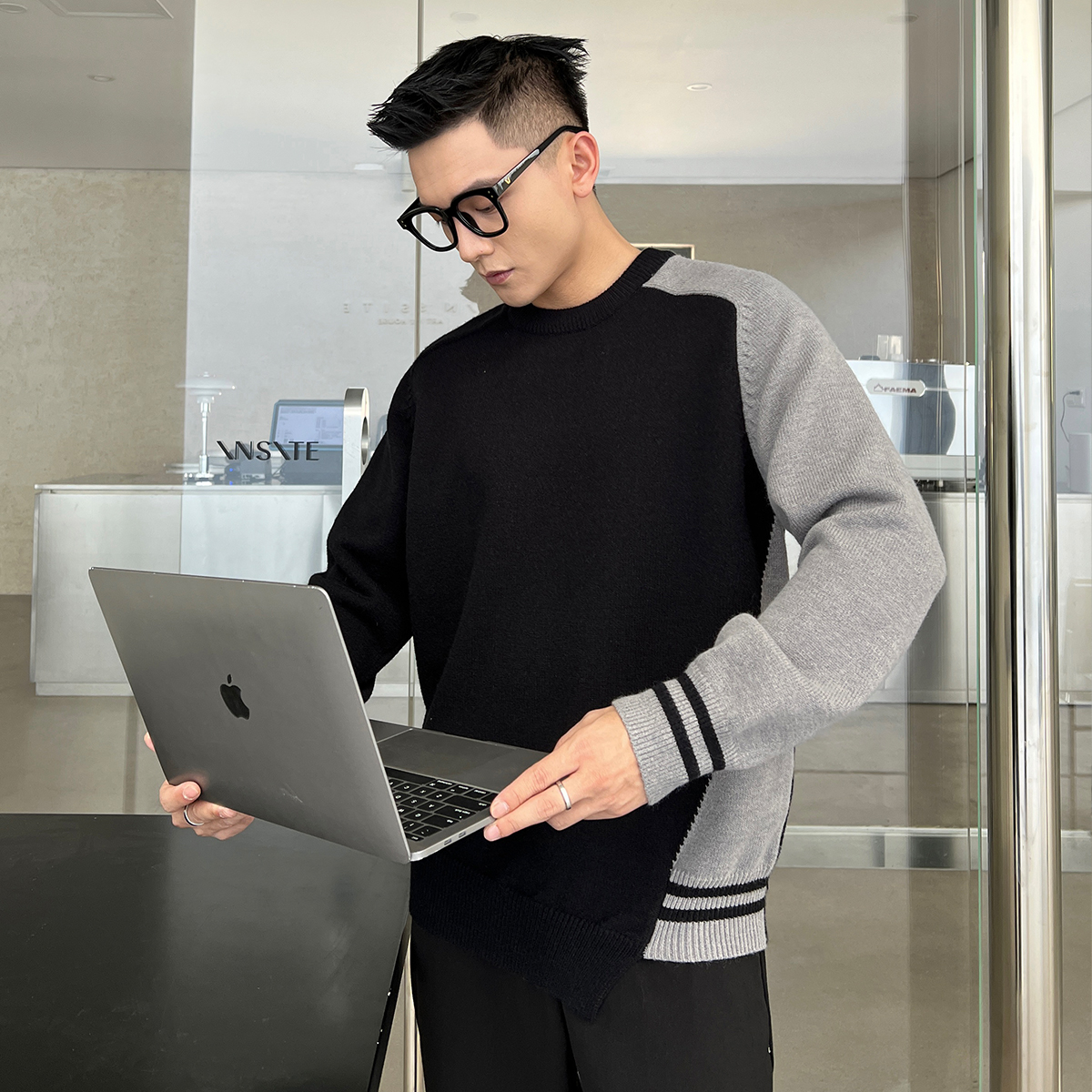 二十二号穿搭秋冬毛衣针织衫毛衣男士外套高级感宽松时尚圆领套头