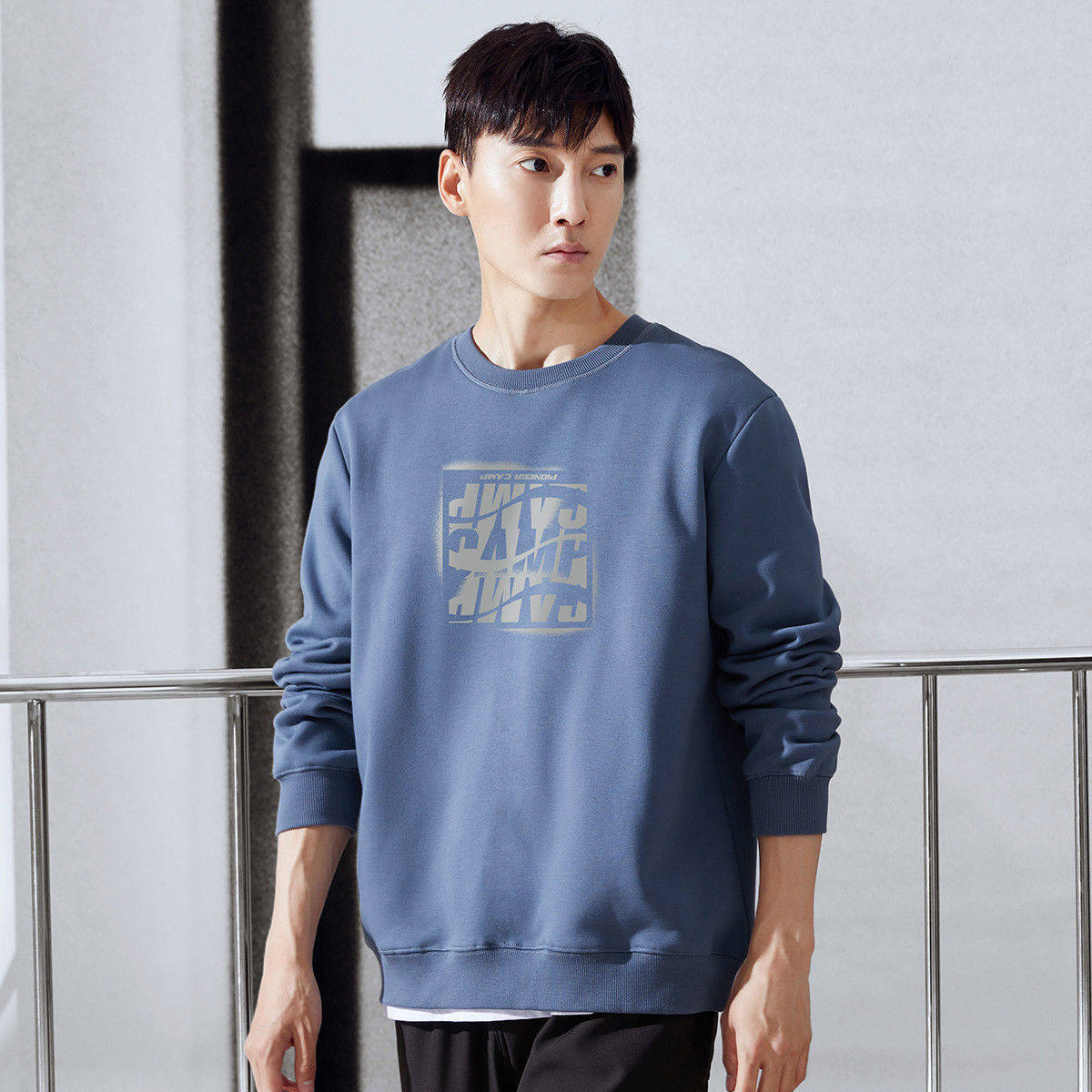 拓路者春秋时尚新品圆领毛圈卫衣纯棉印花运动休闲上衣大码男装潮