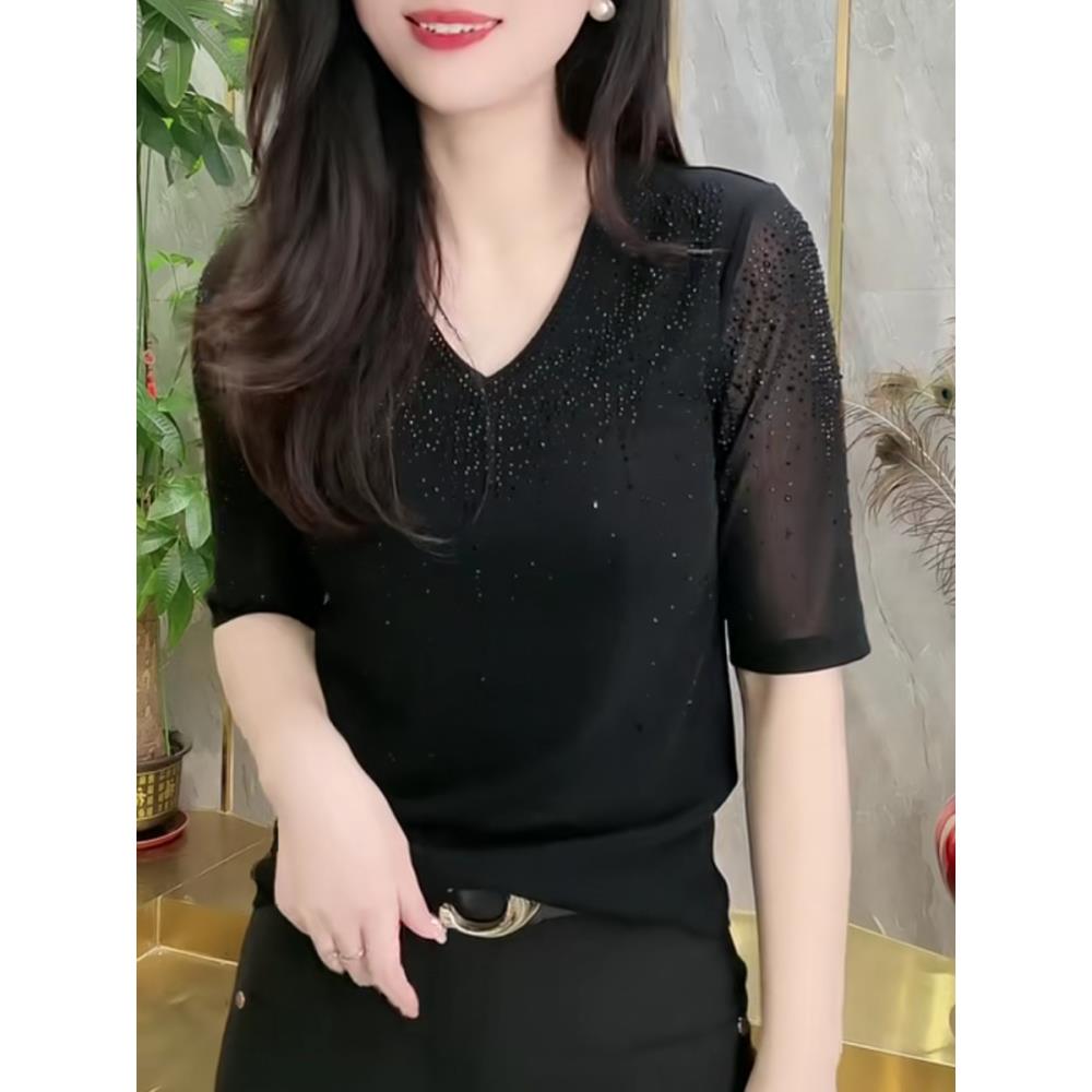 夏季新款设计网纱V领烫钻五分袖T恤女装高级洋气百搭半袖上衣短袖