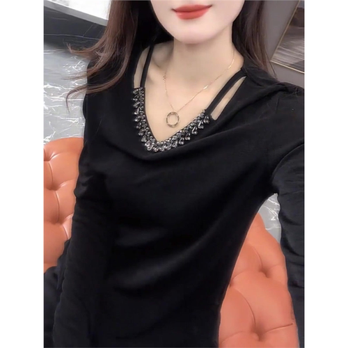 黑色V领镶钻镂空长袖打底衫大码