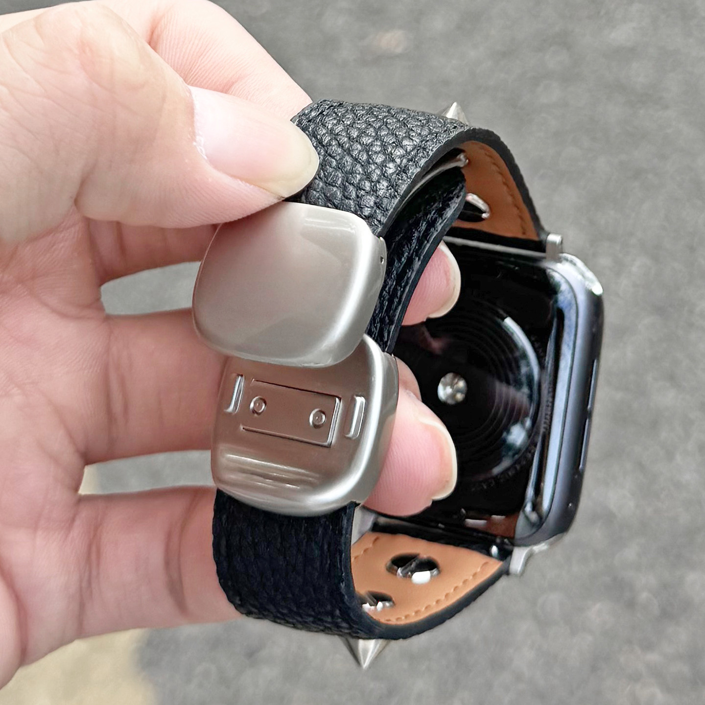 折叠扣磁吸荔枝纹铆钉GT5适用华为GT6手表watch4表带苹果小米9pro