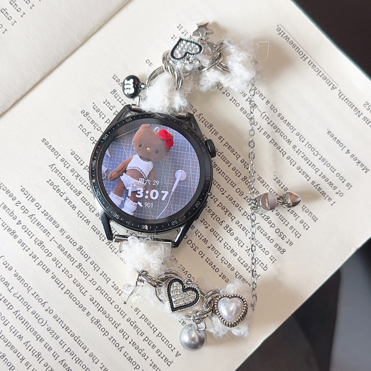 爱心毛绒金属链条GT5适用华为GT6手表watch4表带SE苹果11小米9PRO