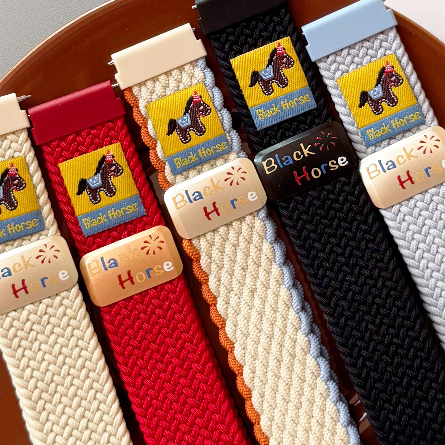 黑马编织尼龙磁吸GT5适用华为GT6手表watch4pro表带se苹果s11小米