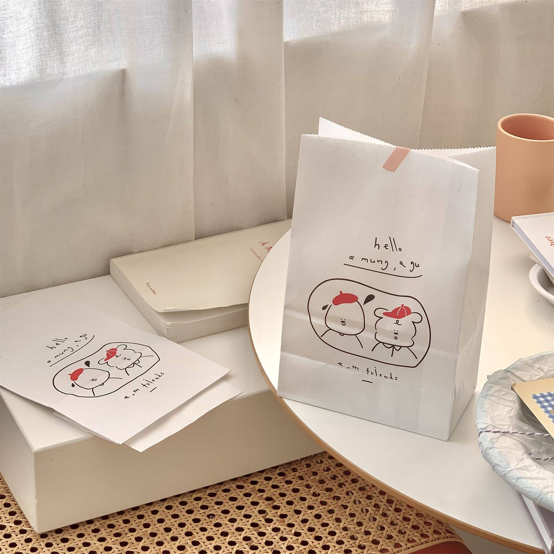 ins风卡通小熊小狗简笔画礼物包装袋拍照道具母亲节包装纸袋5个价